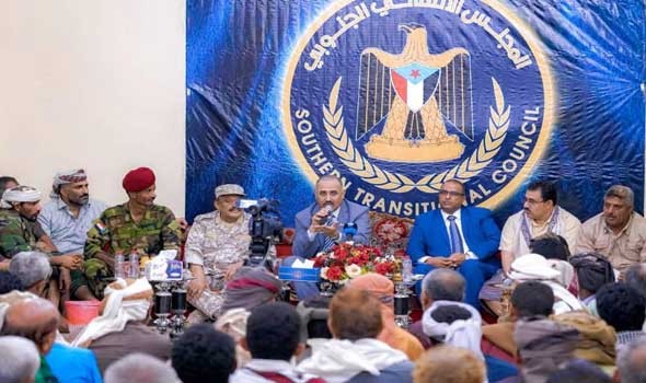 اليمن اليوم- الرئيس الزبيدي يؤكد على ضرورة اتخاذ الاجراءات الرادعة بحق المتسببين بأحداث الشيخ عثمان